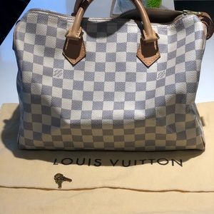 Louis Vuitton Speedy 30